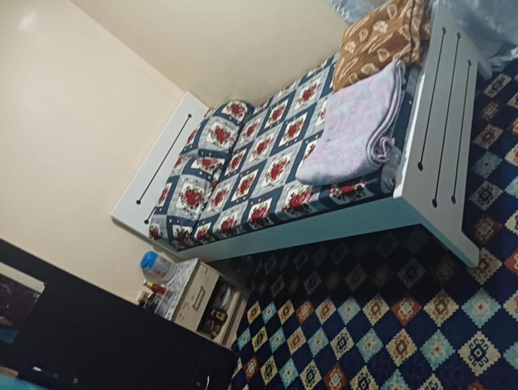 ドバイMoon Backpackers , Al Rigga , Partition For Couples And For Singlesアパートメント エクステリア 写真